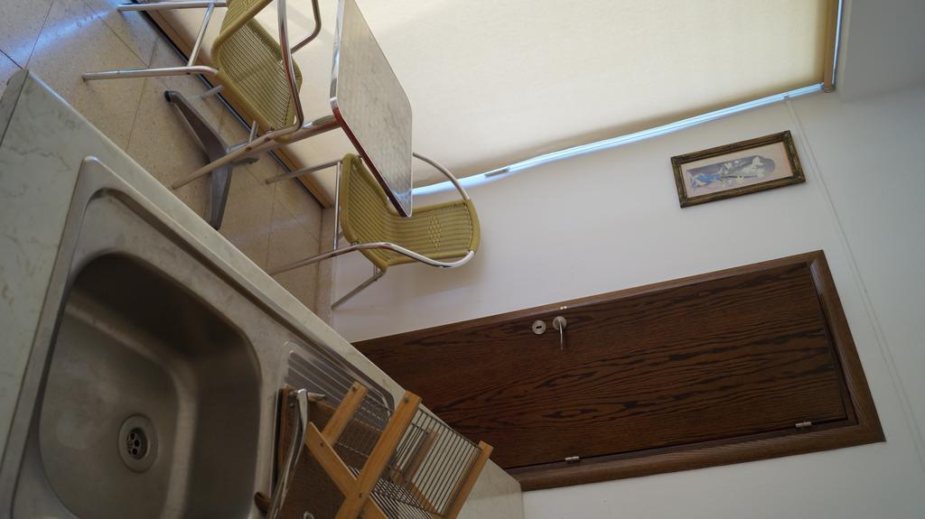 Destalo Court Larnaca Apartment エクステリア 写真